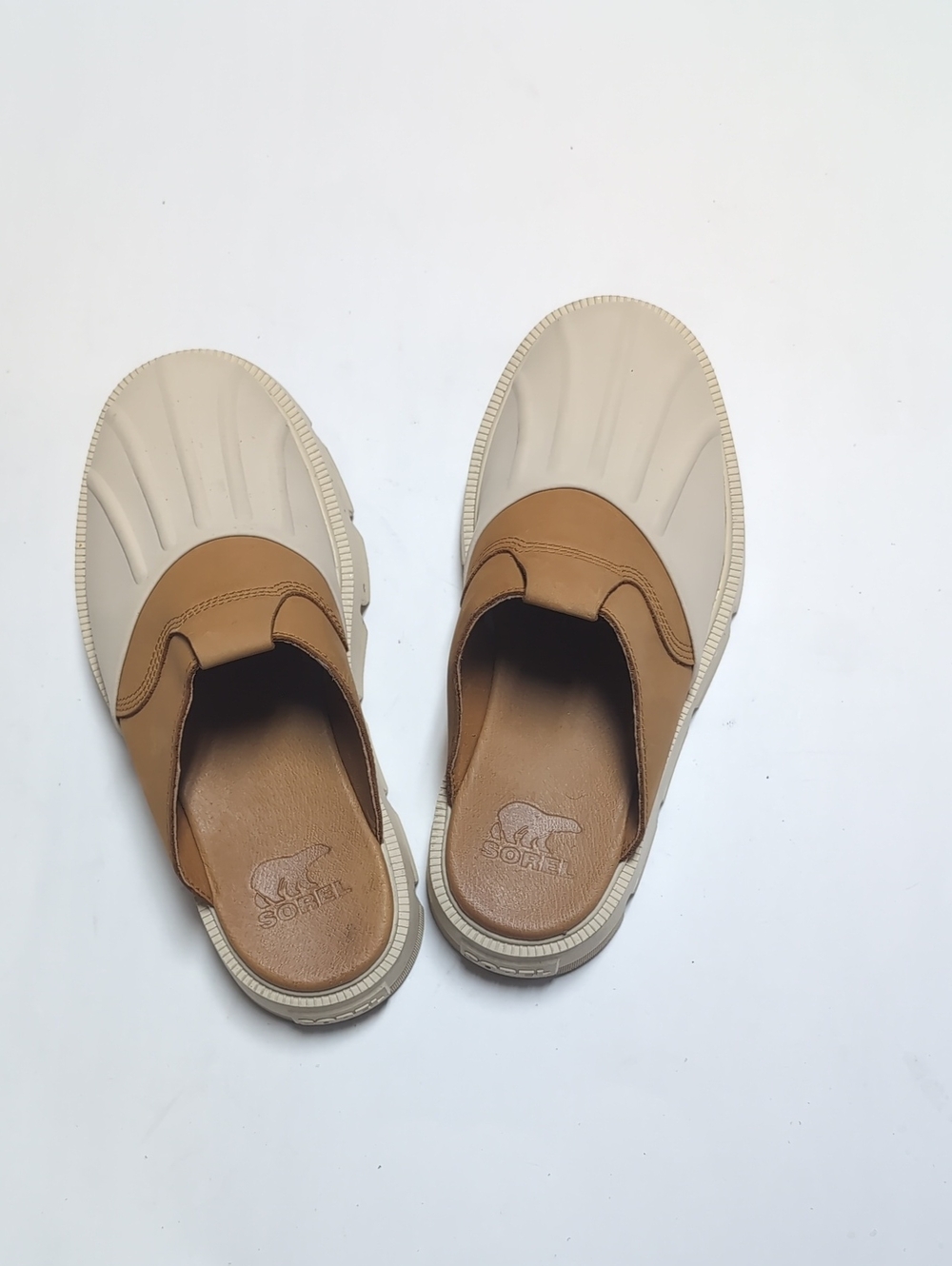 Sorel Women's Two-Tone Tan and Cream Slip-On Clogs